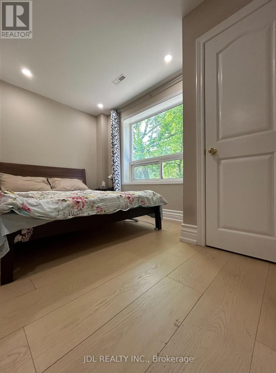 Suite A Main Floor - 62 Banstock Dr Drive, Toronto, Ontario  M2K 2H6 - Photo 5 - C13685850