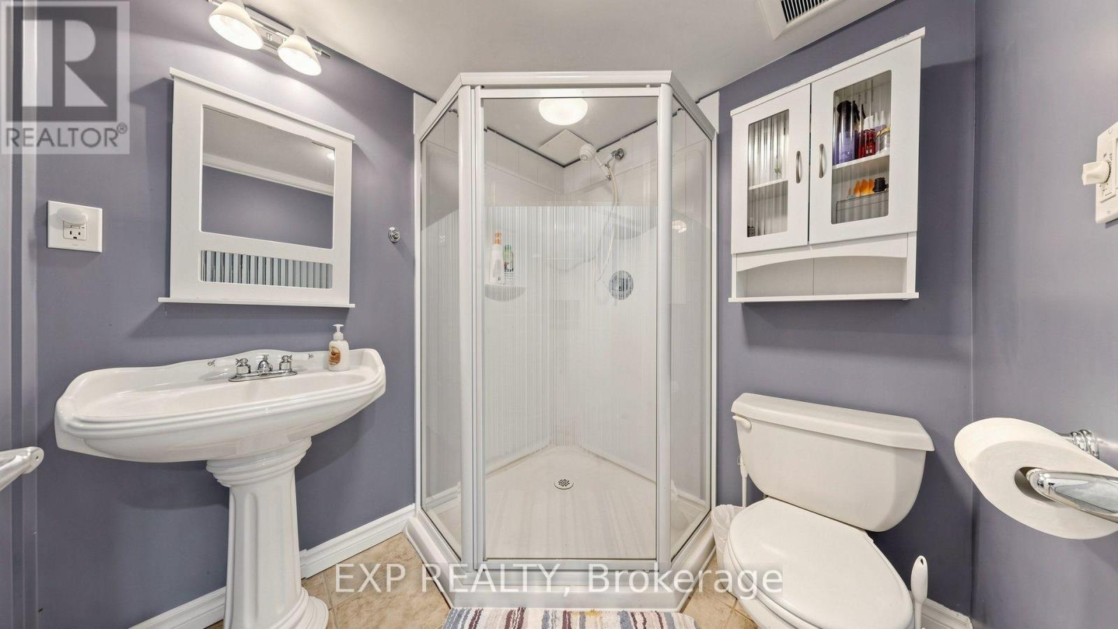 63 Fenwick Avenue, Clarington, Ontario  L1C 4S1 - Photo 29 - E13685872