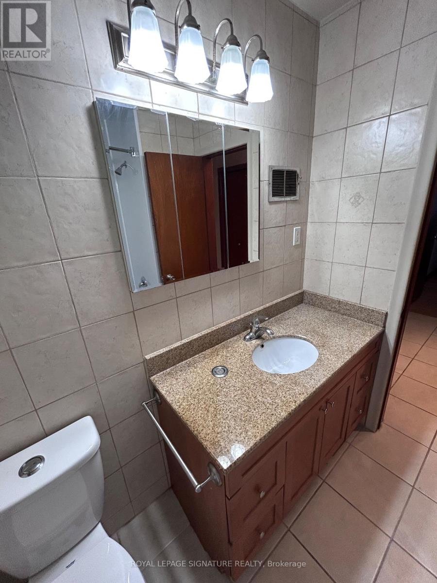 2 Brantwood Drive, Toronto, Ontario  M1H 2G6 - Photo 15 - E13685882