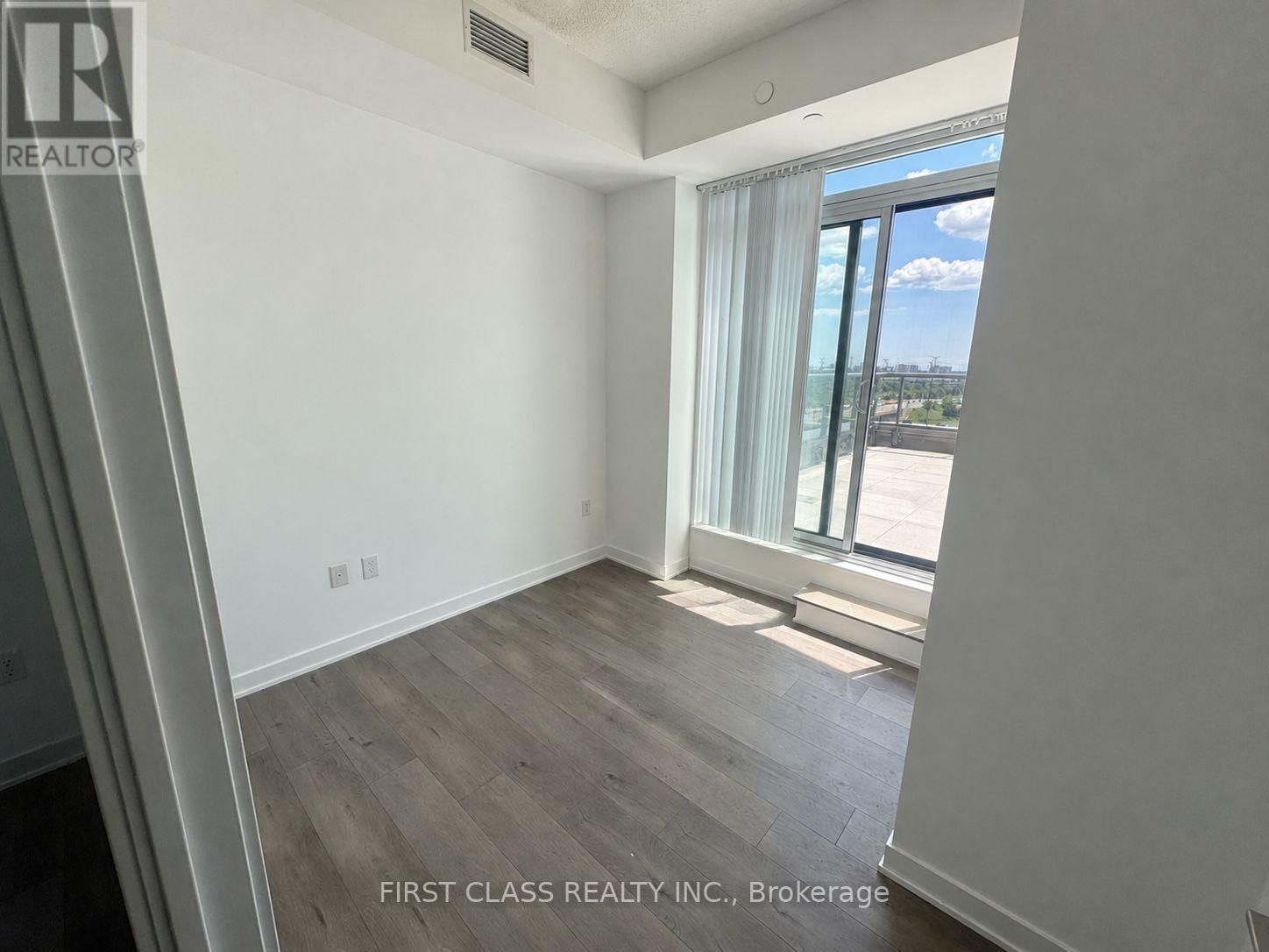 1017 - 60 Honeycrisp Crescent, Vaughan, Ontario  L4K 0N5 - Photo 10 - N13685866
