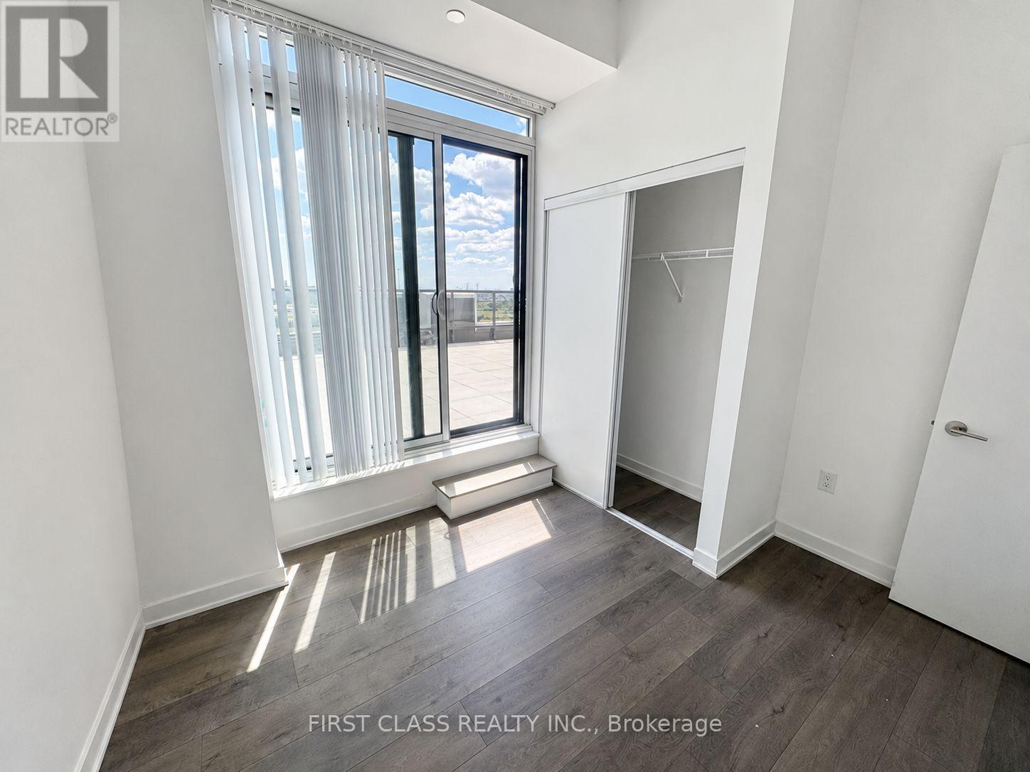 1017 - 60 Honeycrisp Crescent, Vaughan, Ontario  L4K 0N5 - Photo 11 - N13685866