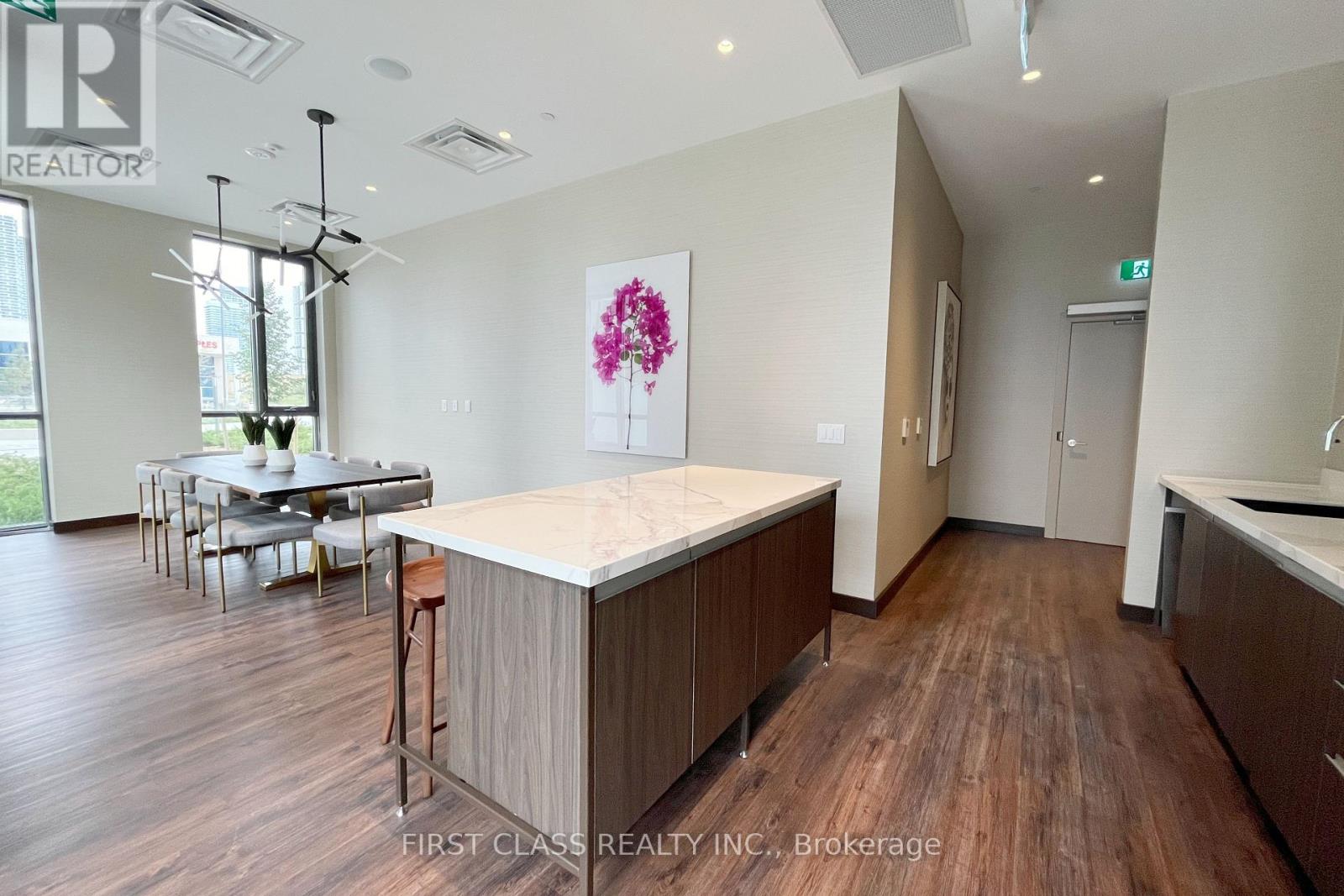 1017 - 60 Honeycrisp Crescent, Vaughan, Ontario  L4K 0N5 - Photo 16 - N13685866