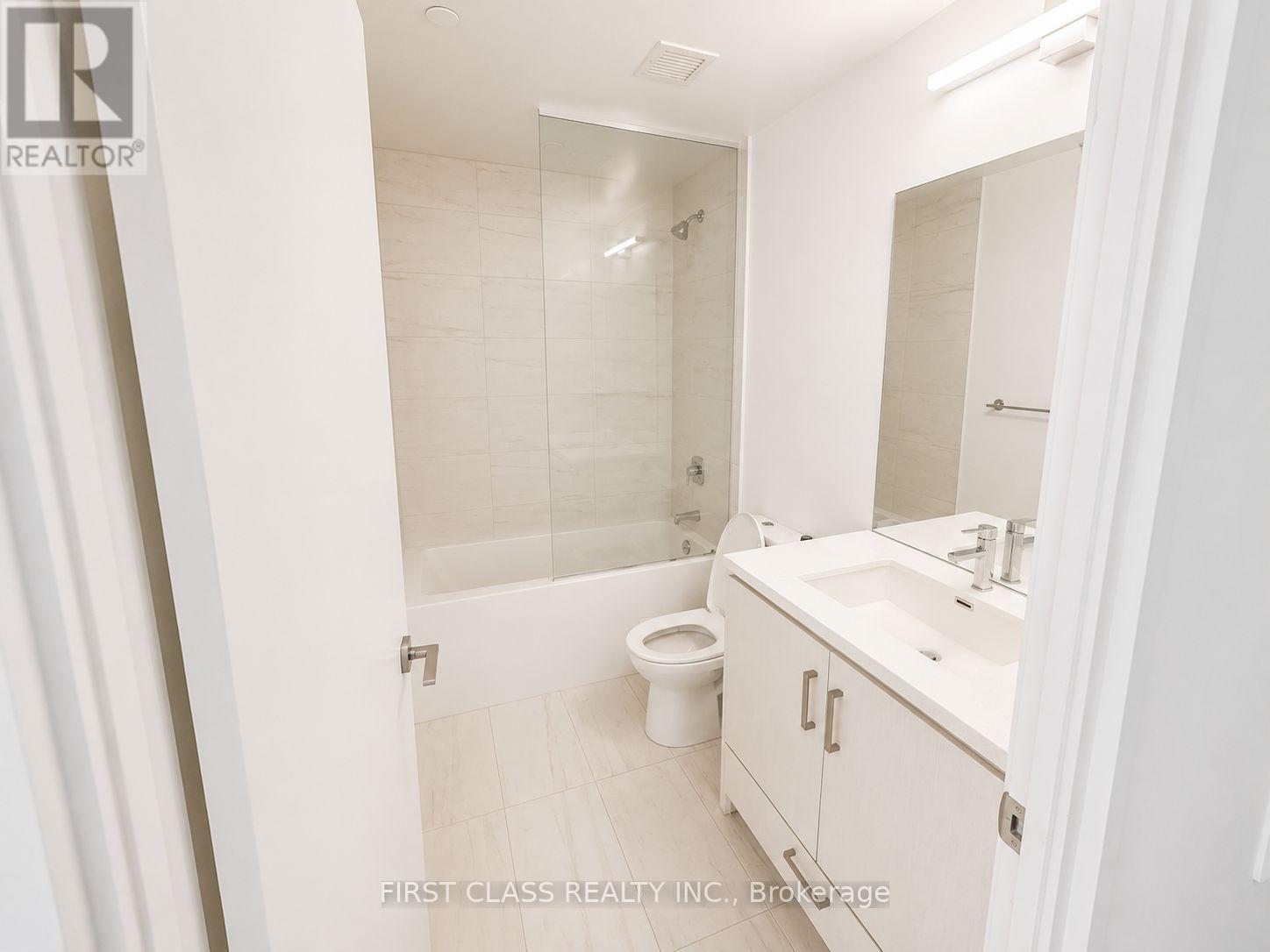 1017 - 60 Honeycrisp Crescent, Vaughan, Ontario  L4K 0N5 - Photo 6 - N13685866