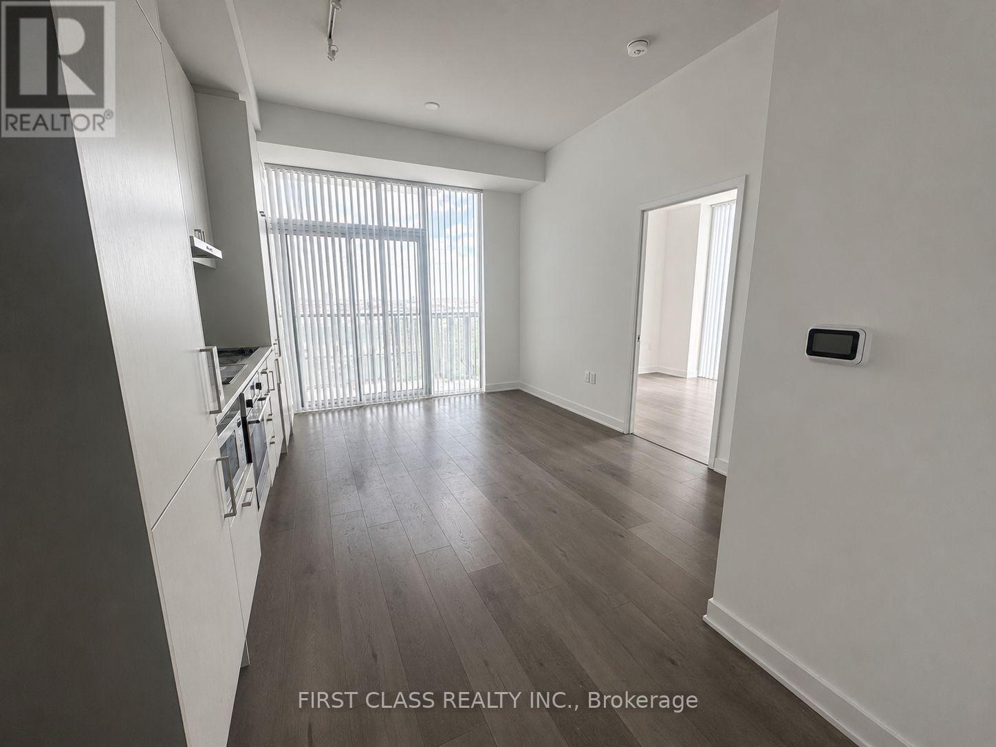 1017 - 60 Honeycrisp Crescent, Vaughan, Ontario  L4K 0N5 - Photo 8 - N13685866