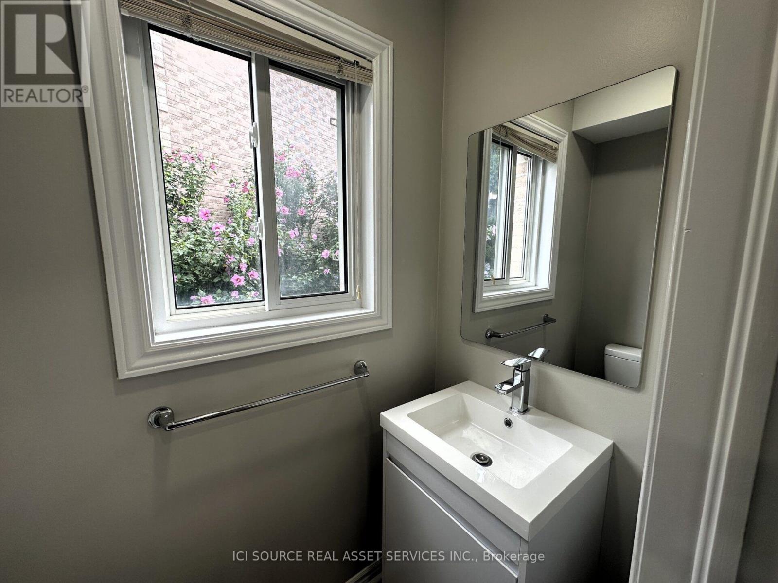 Main - 67 Russell Hill Drive, Barrie (Painswick South), Ontario  L4N 0C1 - Photo 14 - S13685846