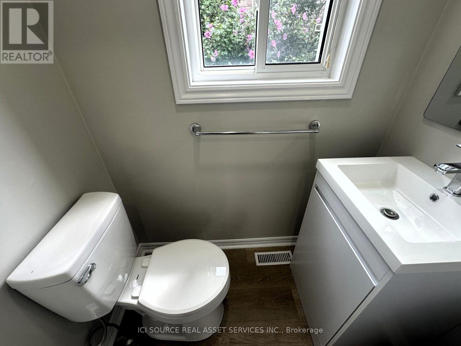 Main - 67 Russell Hill Drive, Barrie (Painswick South), Ontario  L4N 0C1 - Photo 15 - S13685846