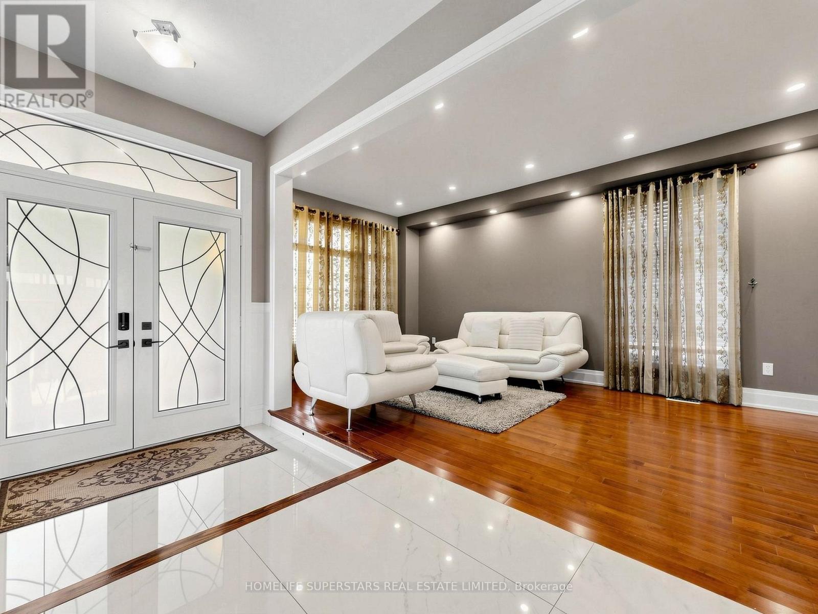 72 Egypt Drive, Brampton, Ontario  L6R 0S6 - Photo 4 - W13685864
