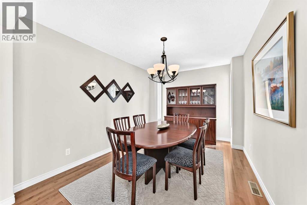 127 Royal Birch Way NW, Calgary, Alberta  T3G 5Y1 - Photo 13 - A2335191