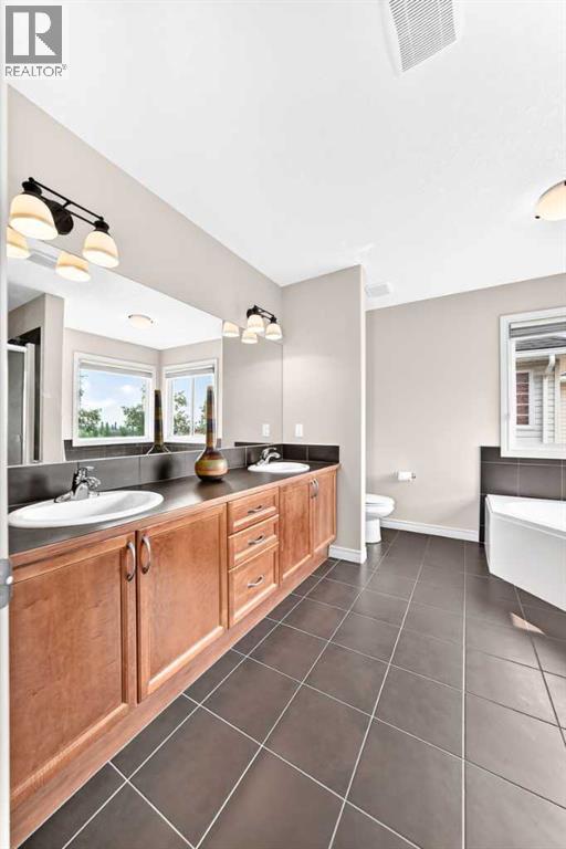 127 Royal Birch Way NW, Calgary, Alberta  T3G 5Y1 - Photo 28 - A2335191