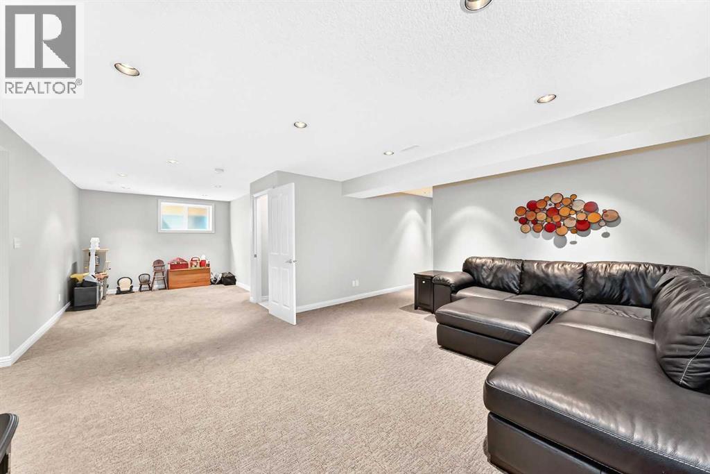 127 Royal Birch Way NW, Calgary, Alberta  T3G 5Y1 - Photo 44 - A2335191