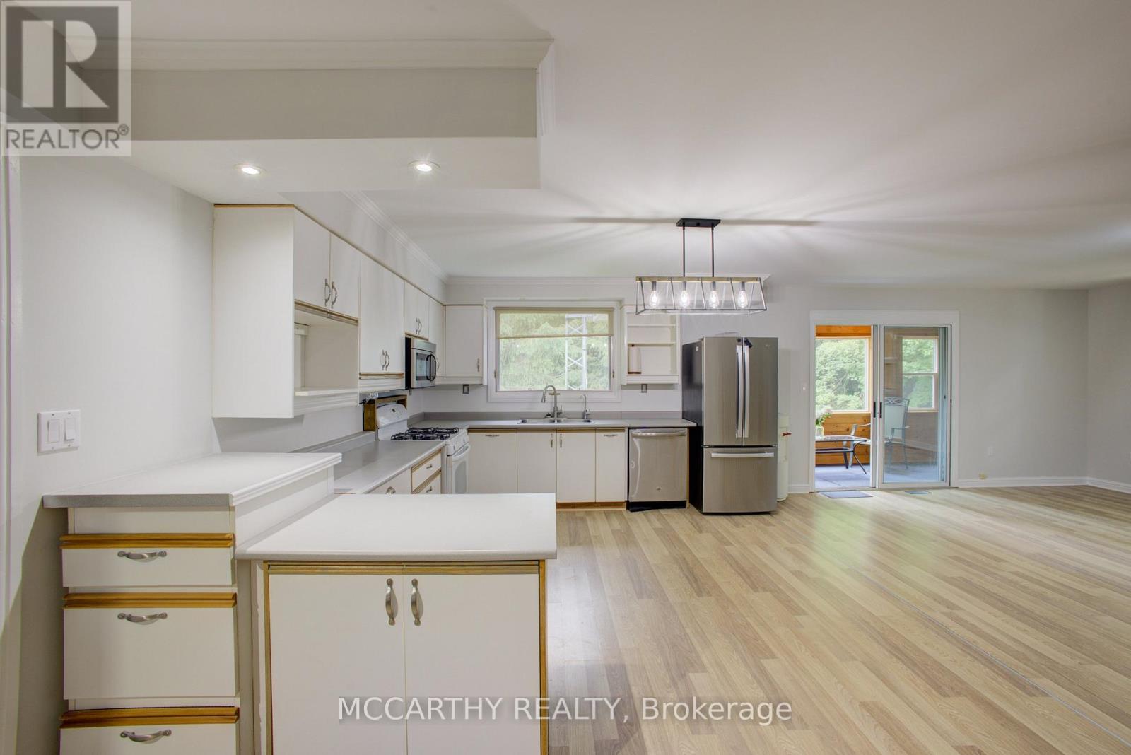 262090 18 Concession, West Grey, Ontario  N4N 3B8 - Photo 10 - X13685892