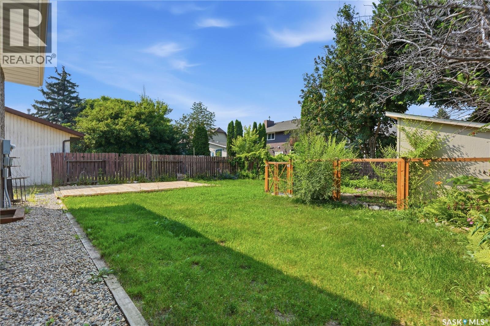 414 Christopher Road, Saskatoon, Saskatchewan  S7J 3S2 - Photo 33 - SK045847
