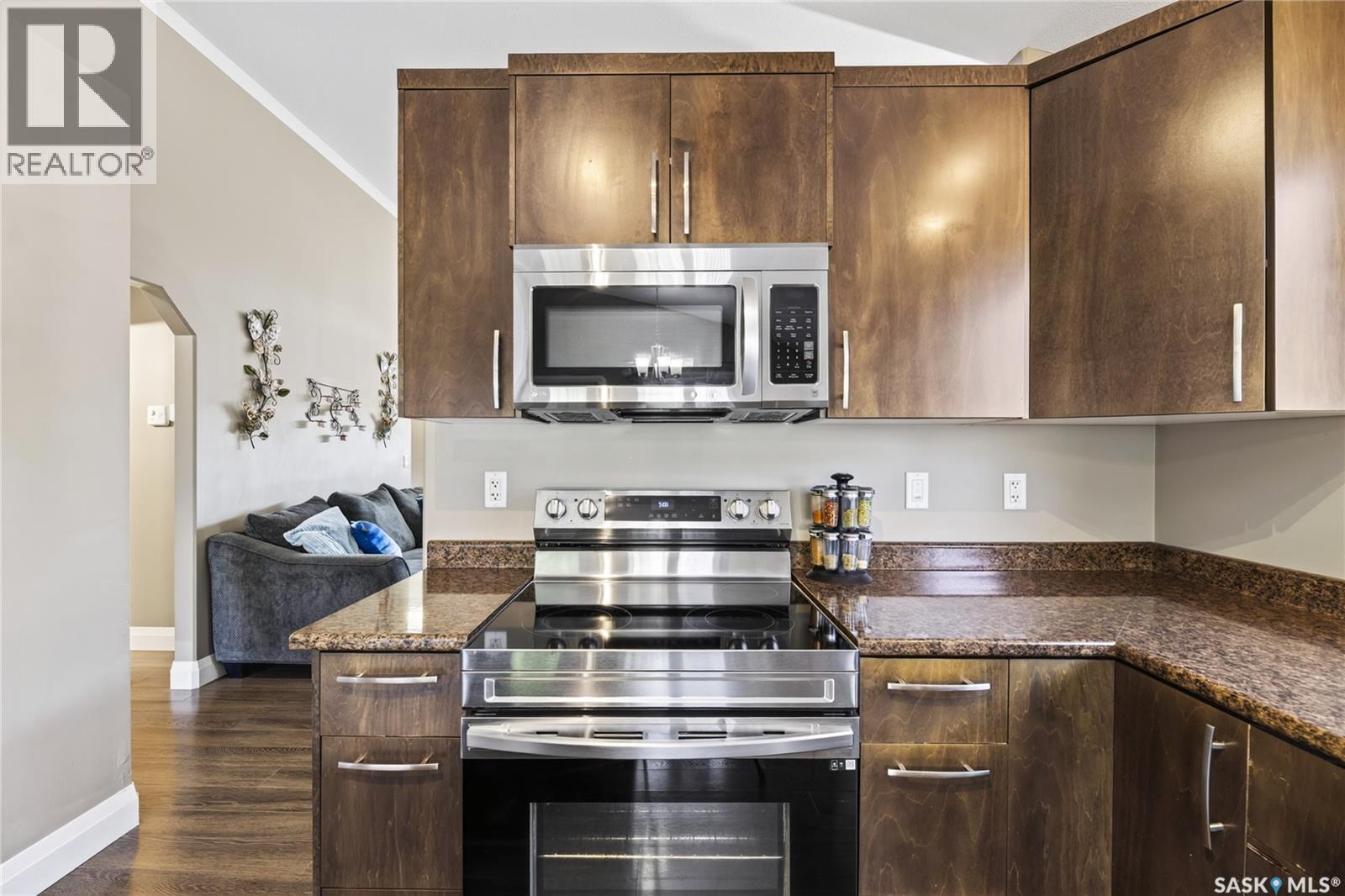 1114 Hargreaves Way, Saskatoon, Saskatchewan  S7R 0H2 - Photo 13 - SK045406