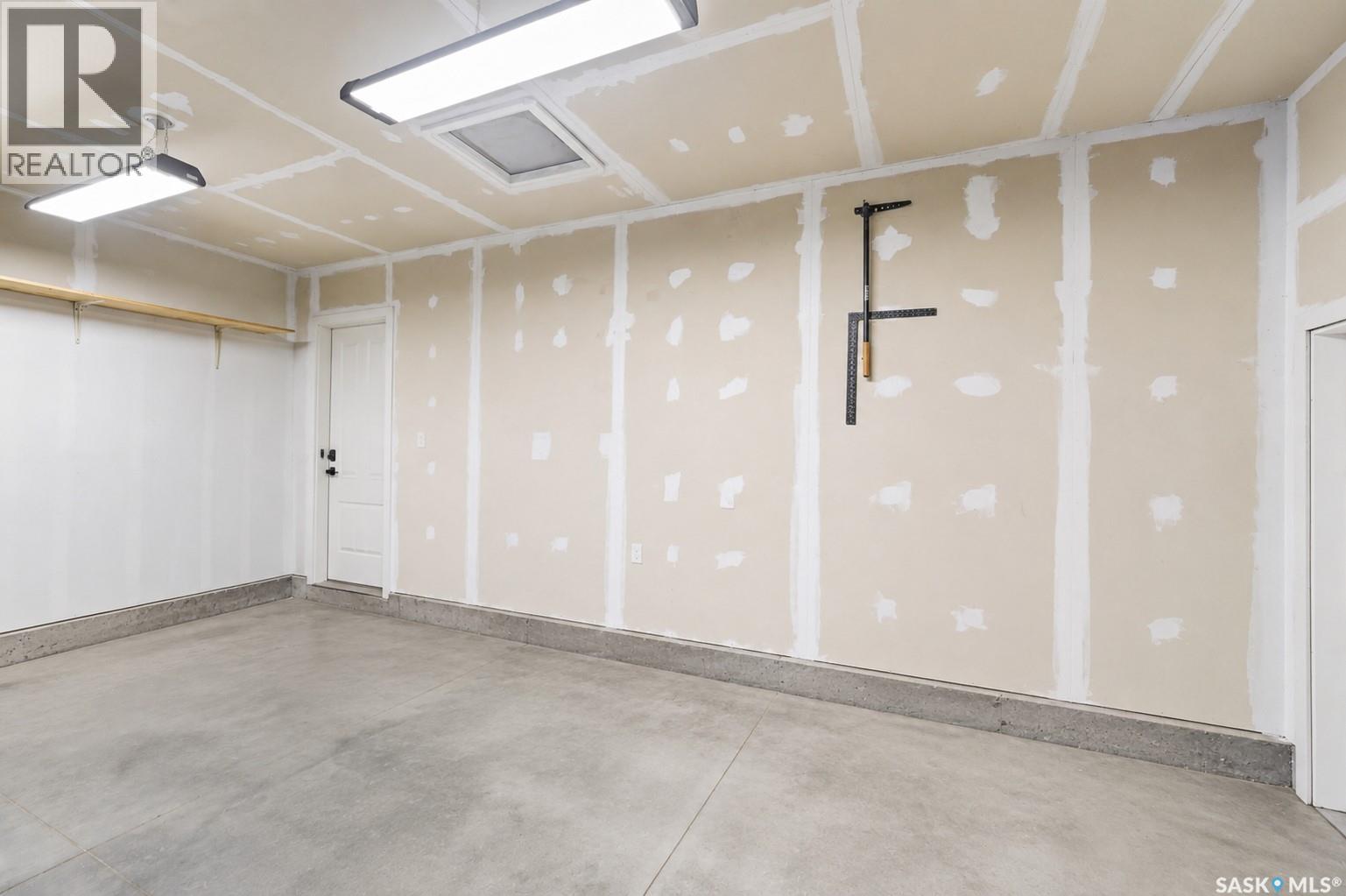 1114 Hargreaves Way, Saskatoon, Saskatchewan  S7R 0H2 - Photo 41 - SK045406