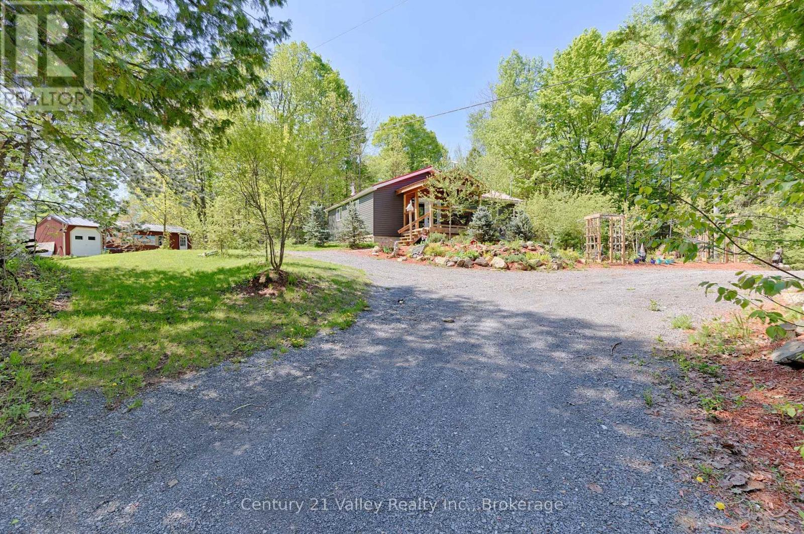 593 Inglis Road, Greater Madawaska, Ontario K7V 3Z9 - Photo 2 - X13685906