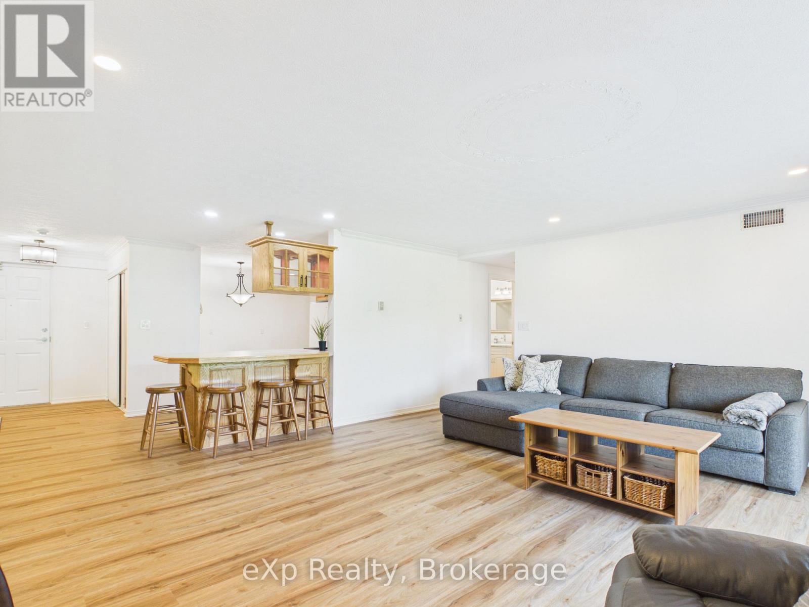 202 - 85 William Street N, Brockton, Ontario  N0G 2V0 - Photo 12 - X13135350