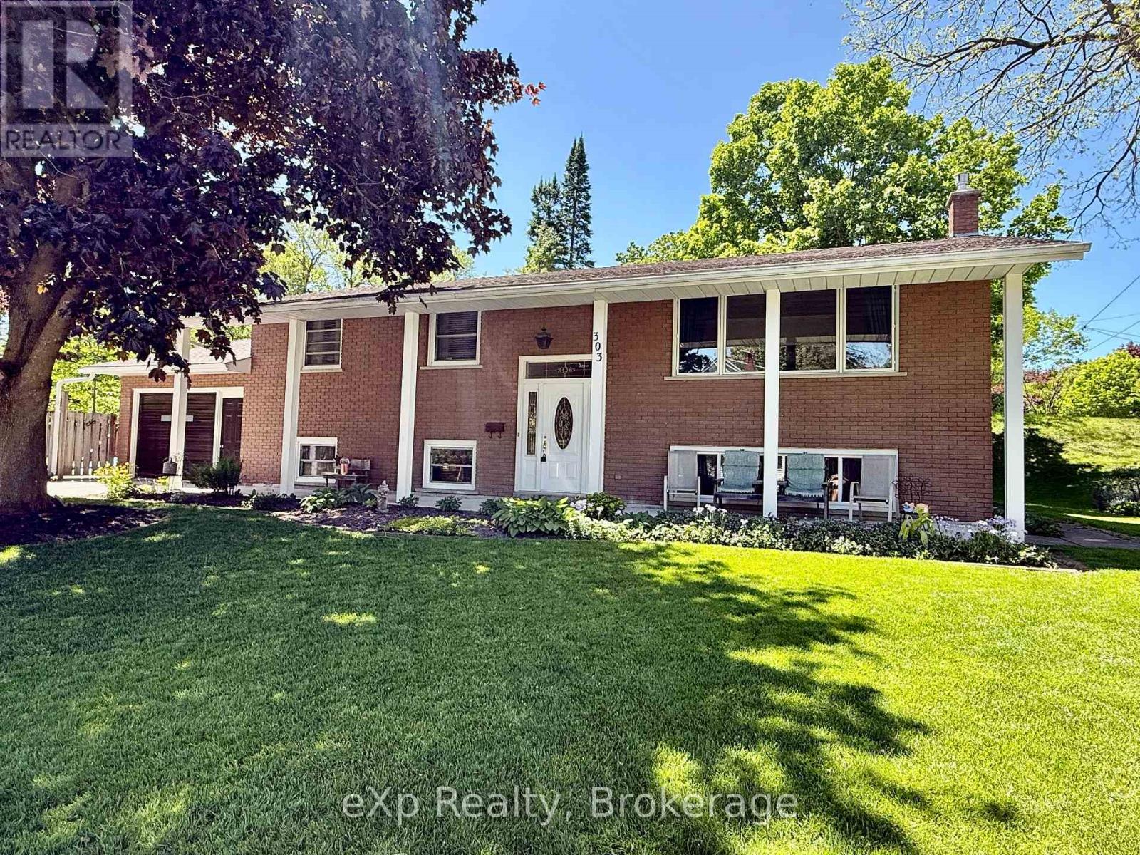 303 Mary Street, Brockton, Ontario  N0G 2V0 - Photo 2 - X13221304