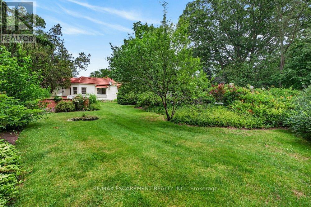 230 Morrison Road, Oakville, Ontario  L6J 4J4 - Photo 4 - W13538440