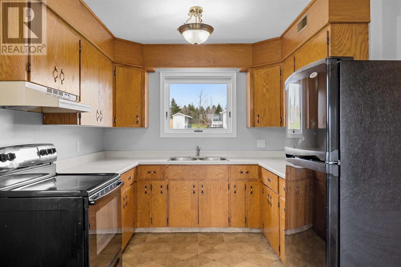 7 Bayview Crescent, Souris West, Prince Edward Island  C0A 2B0 - Photo 6 - 202620795