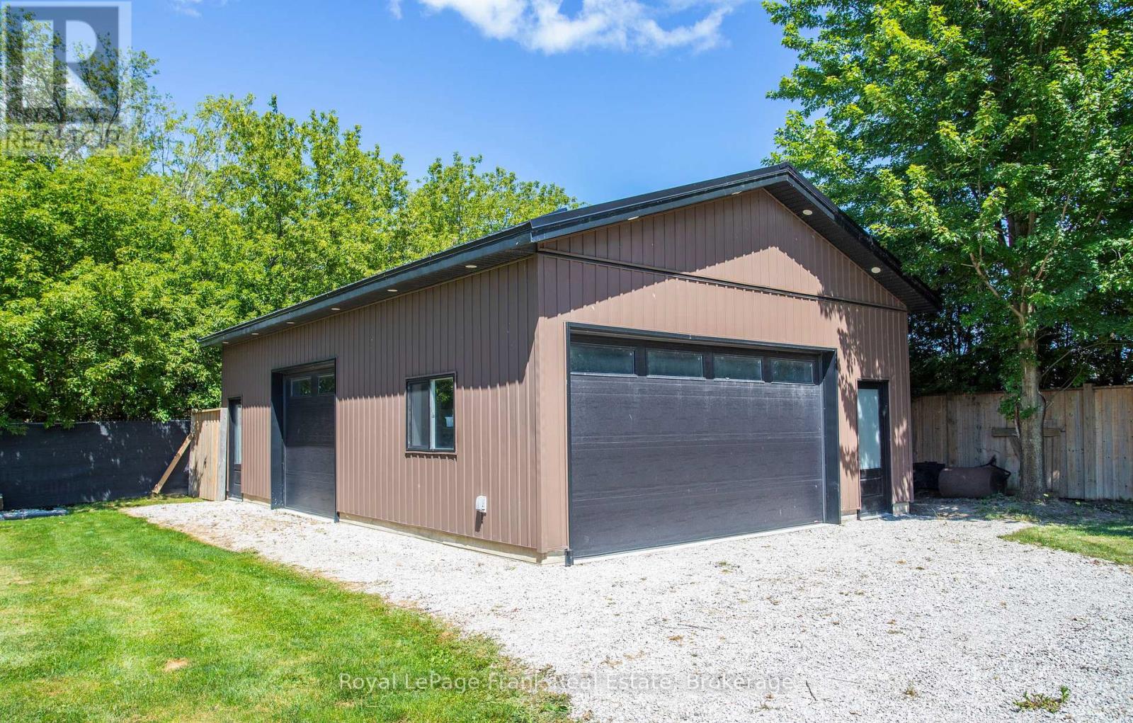 86 East Beach Road, Clarington, Ontario  L1C 6A5 - Photo 45 - E13686050