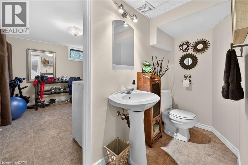 7 Coral Drive, St. Catharines, Ontario  L2N 3R4 - Photo 23 - 40835527