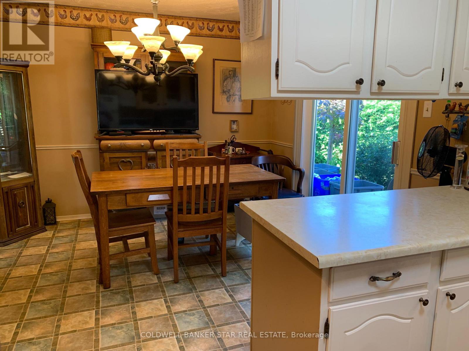 9 Lakeview Circle, St. Thomas, Ontario  N5P 4B3 - Photo 12 - X13685982
