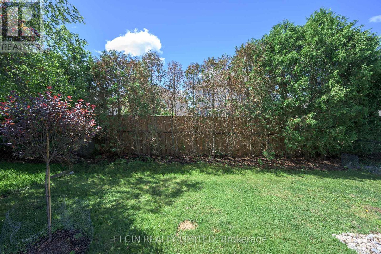 34 Pear Tree Avenue, St. Thomas, Ontario  N5R 0B5 - Photo 4 - X13686046