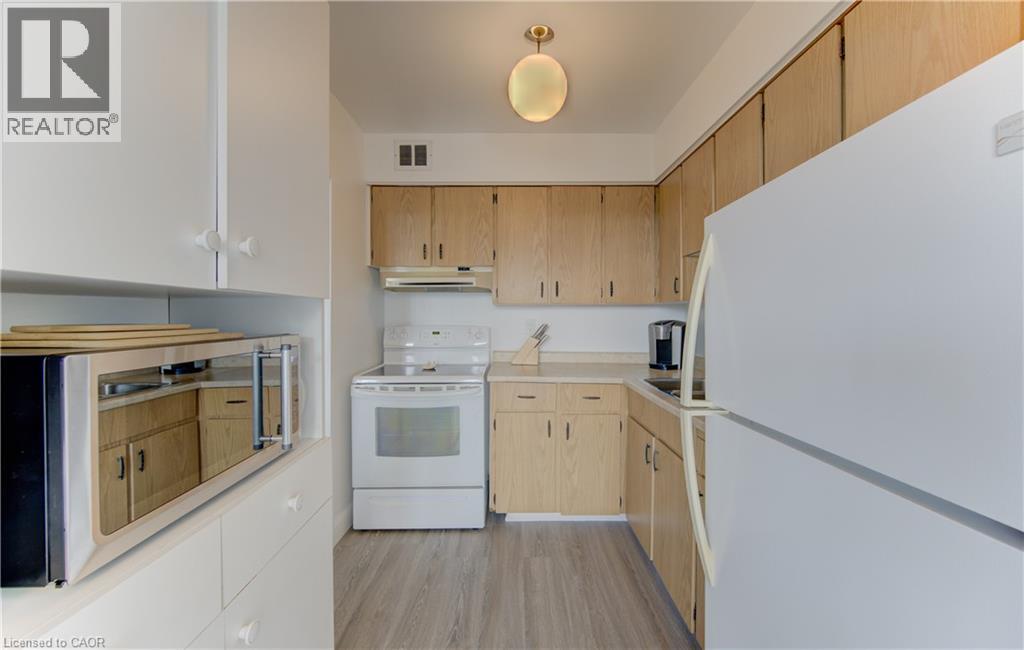 24 Midland Drive Unit# 403, Kitchener, Ontario  N2A 2A8 - Photo 6 - 40855901