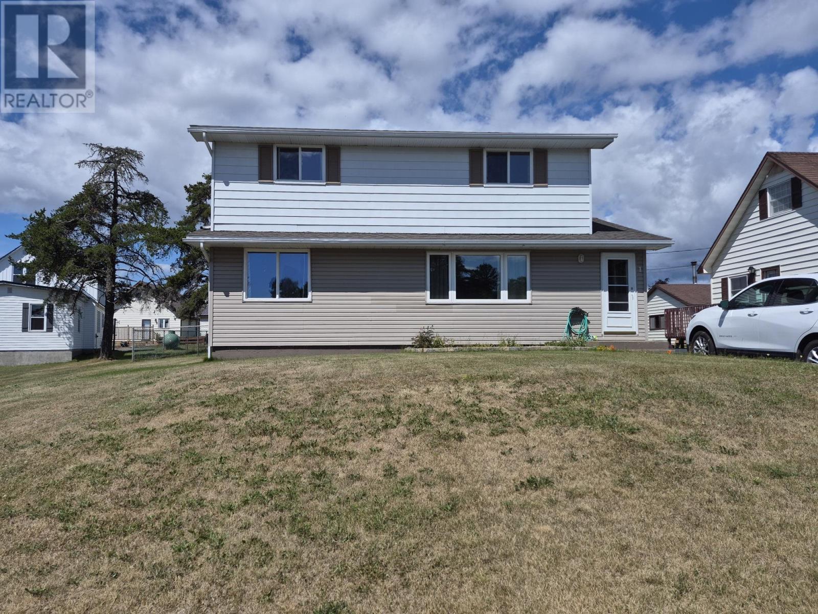 1 Laurier Ave, Terrace Bay, Ontario  P0T 2W0 - Photo 1 - TB2602386