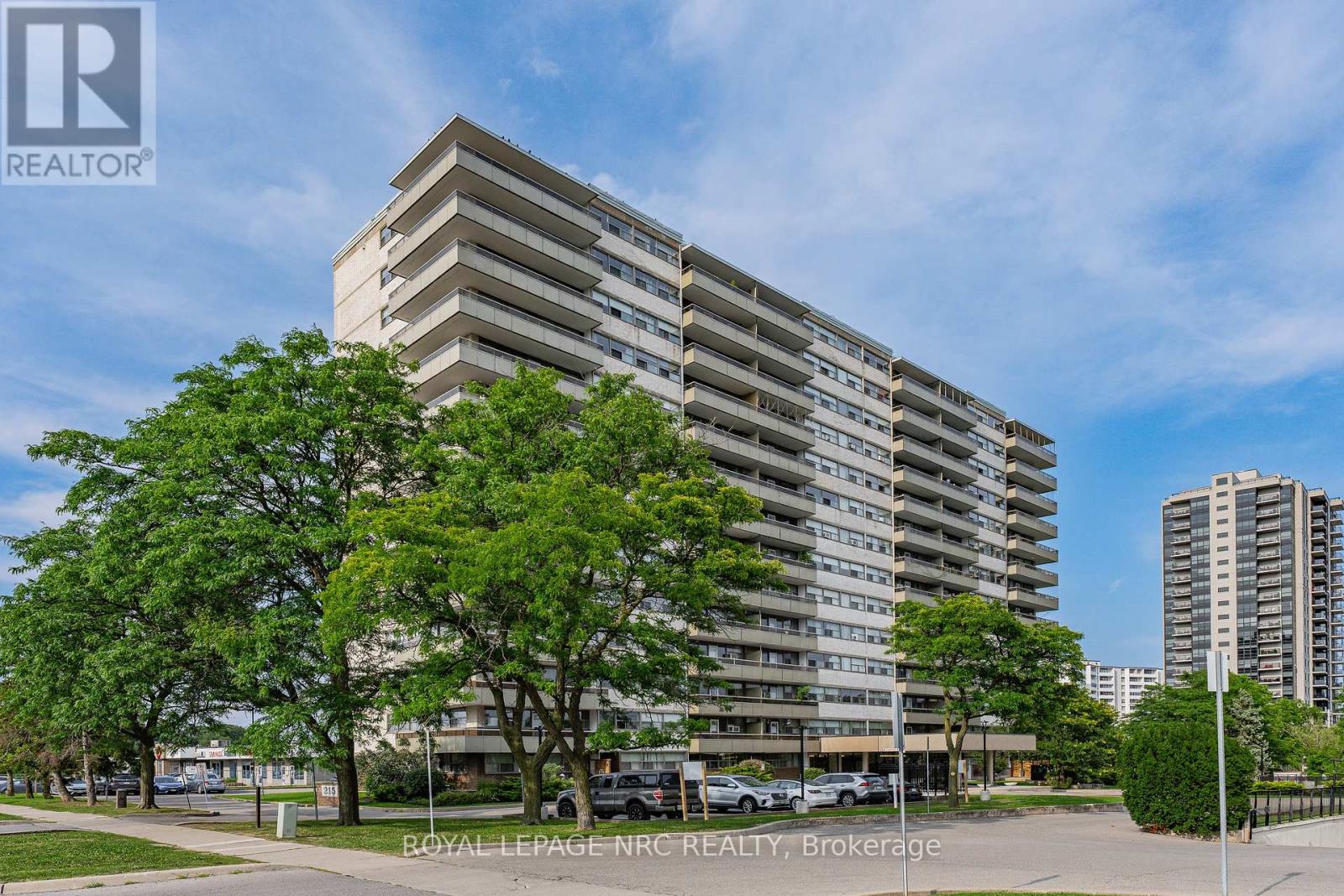 1510 - 215 Glenridge Avenue, St. Catharines, Ontario  L2T 3J7 - Photo 2 - X13686006