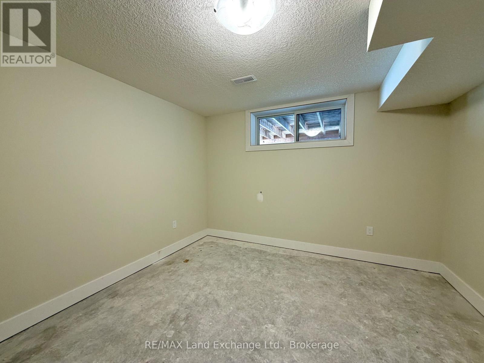 617 Hilker Street, Saugeen Shores, Ontario  N0H 2C4 - Photo 11 - X13112932