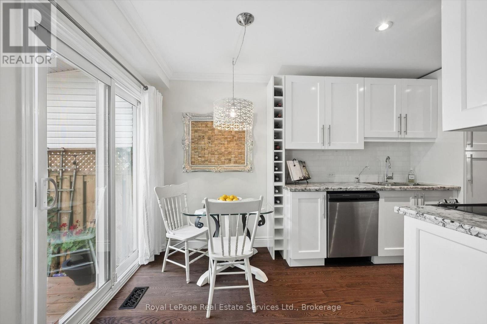 2255 Maclennan Drive, Oakville, Ontario  L6H 5K4 - Photo 15 - W13685964