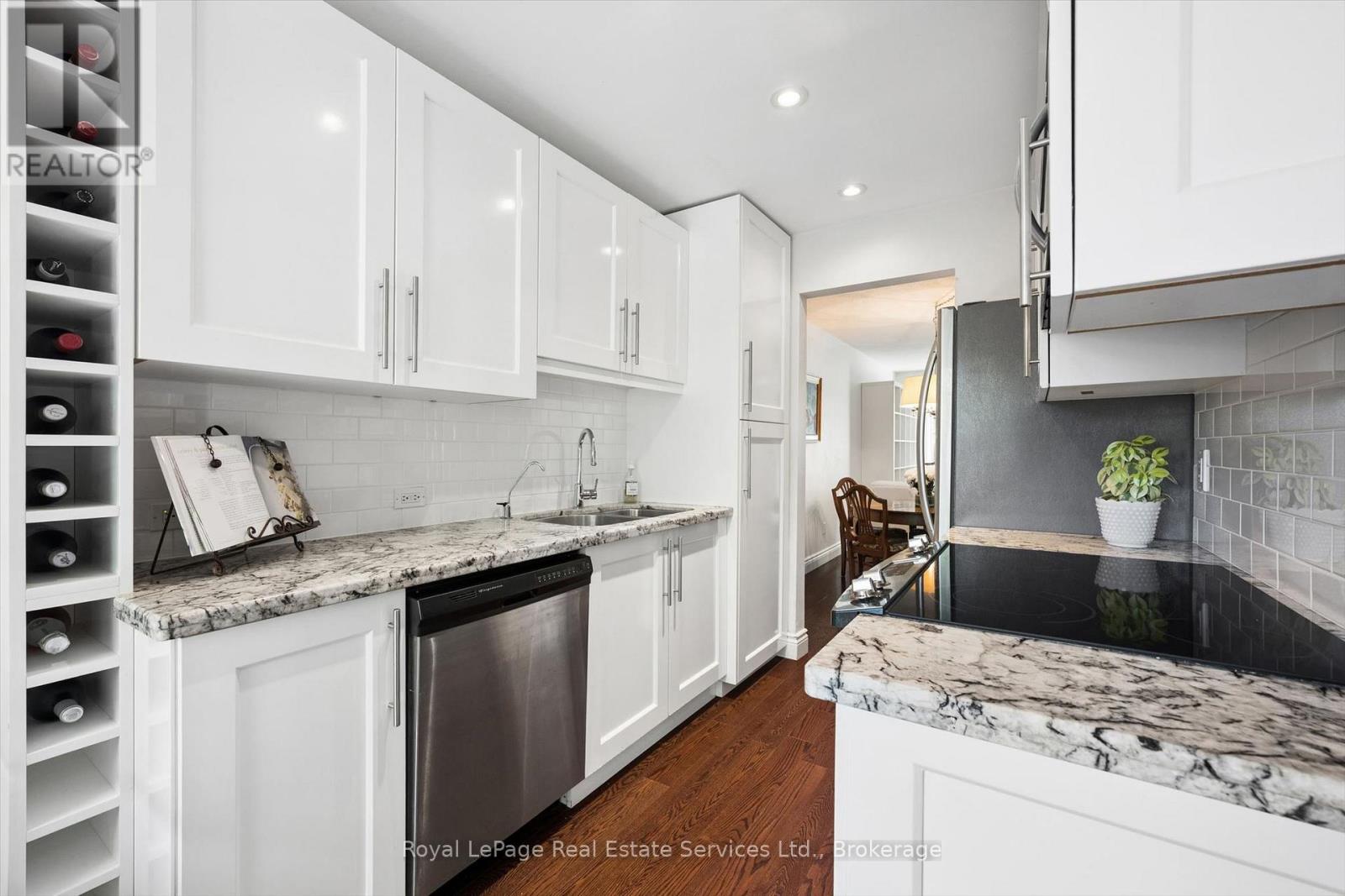 2255 Maclennan Drive, Oakville, Ontario  L6H 5K4 - Photo 16 - W13685964