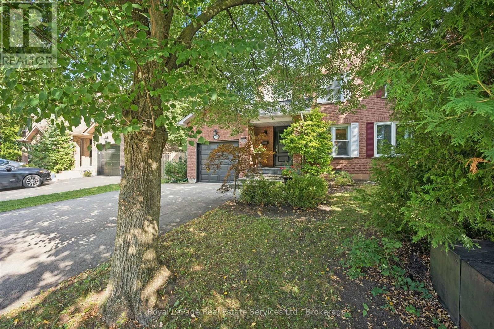 2255 Maclennan Drive, Oakville, Ontario  L6H 5K4 - Photo 2 - W13685964