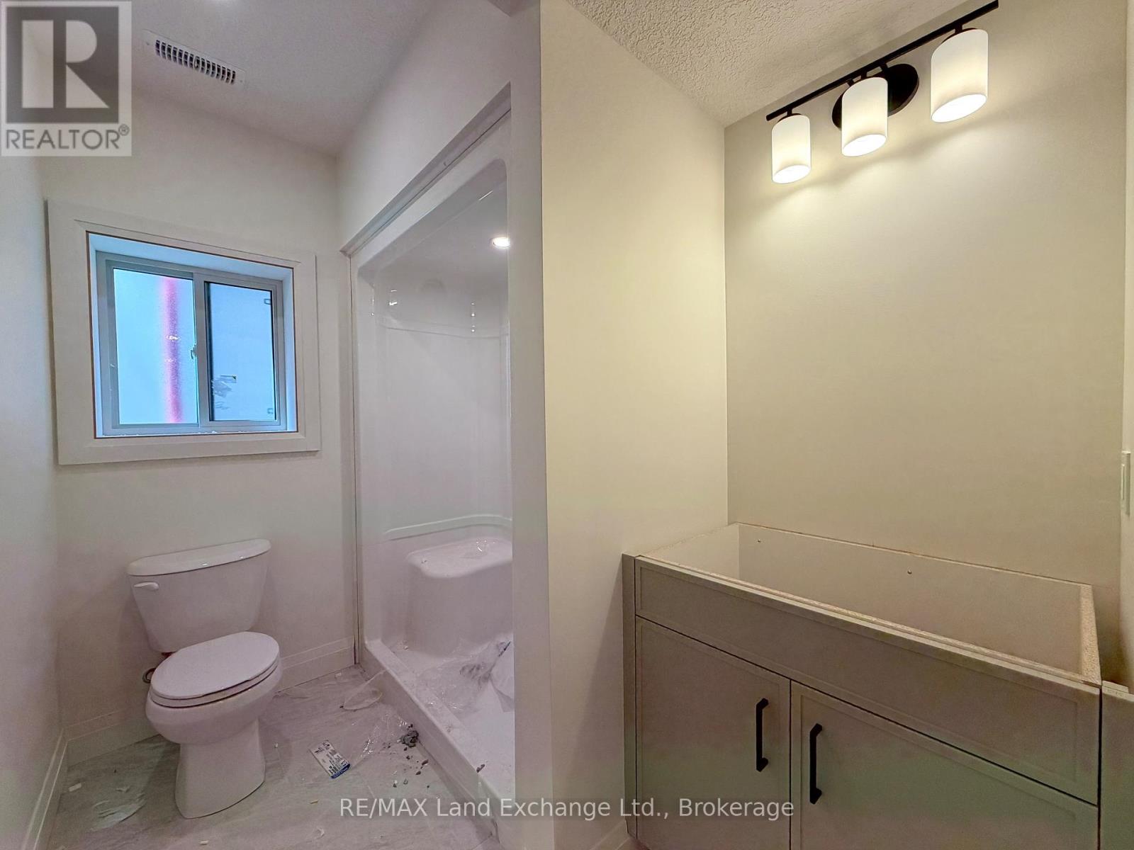 660 Devonshire Road, Saugeen Shores, Ontario  N0H 2C3 - Photo 13 - X13060028