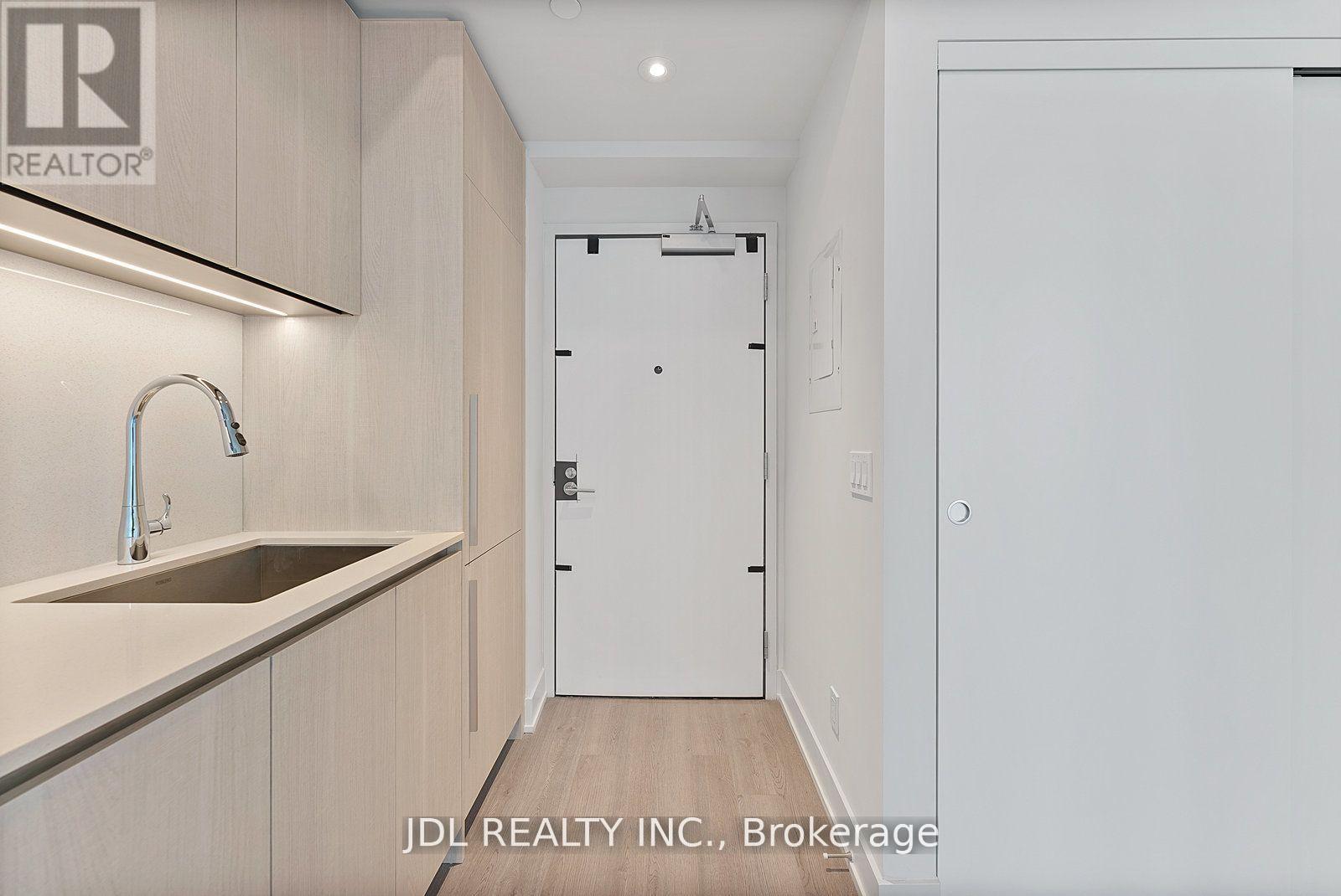 2609 - 8 Cumberland Street, Toronto, Ontario  M4W 0B6 - Photo 5 - C13685968