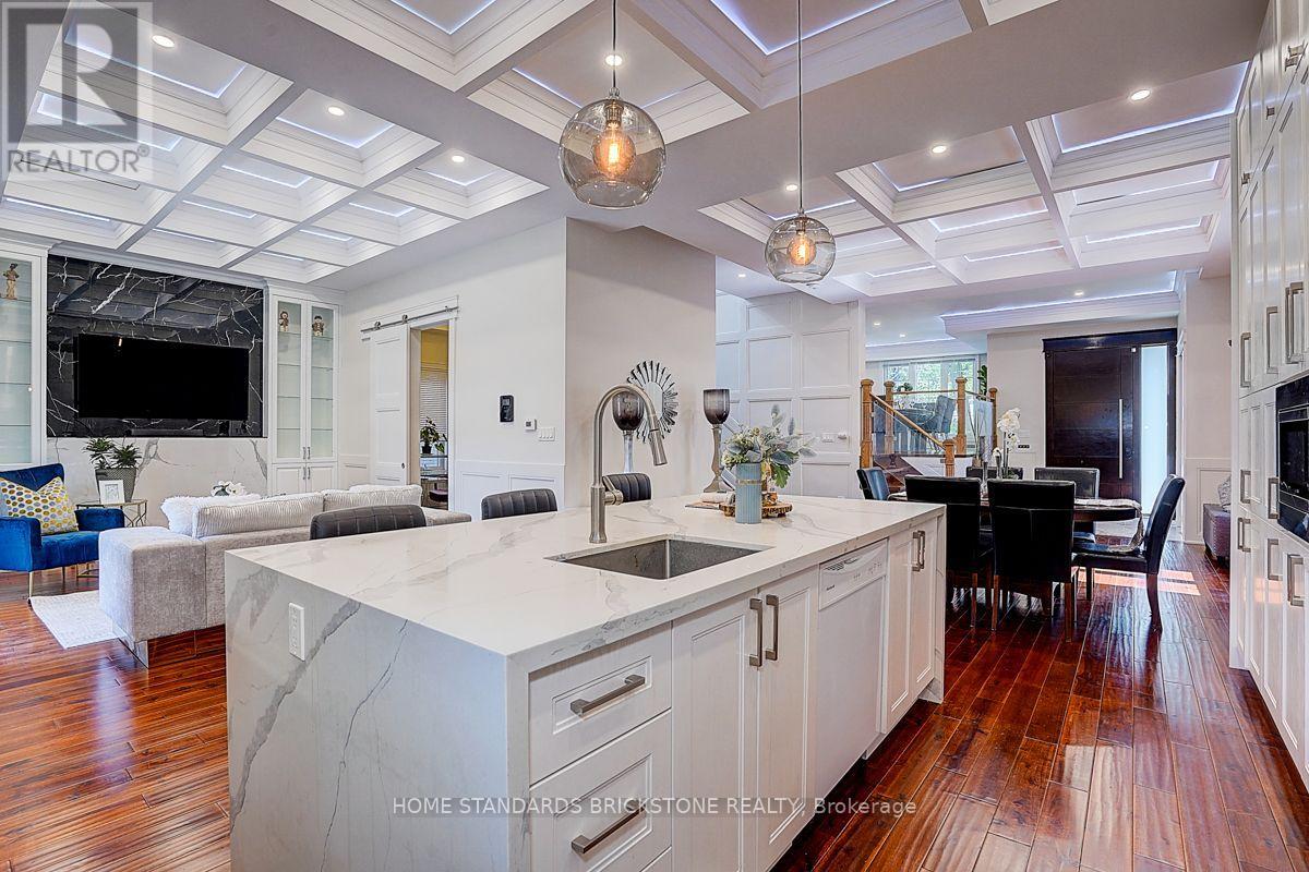 36 Abitibi Avenue, Toronto, Ontario  M2M 2V1 - Photo 15 - C13686054
