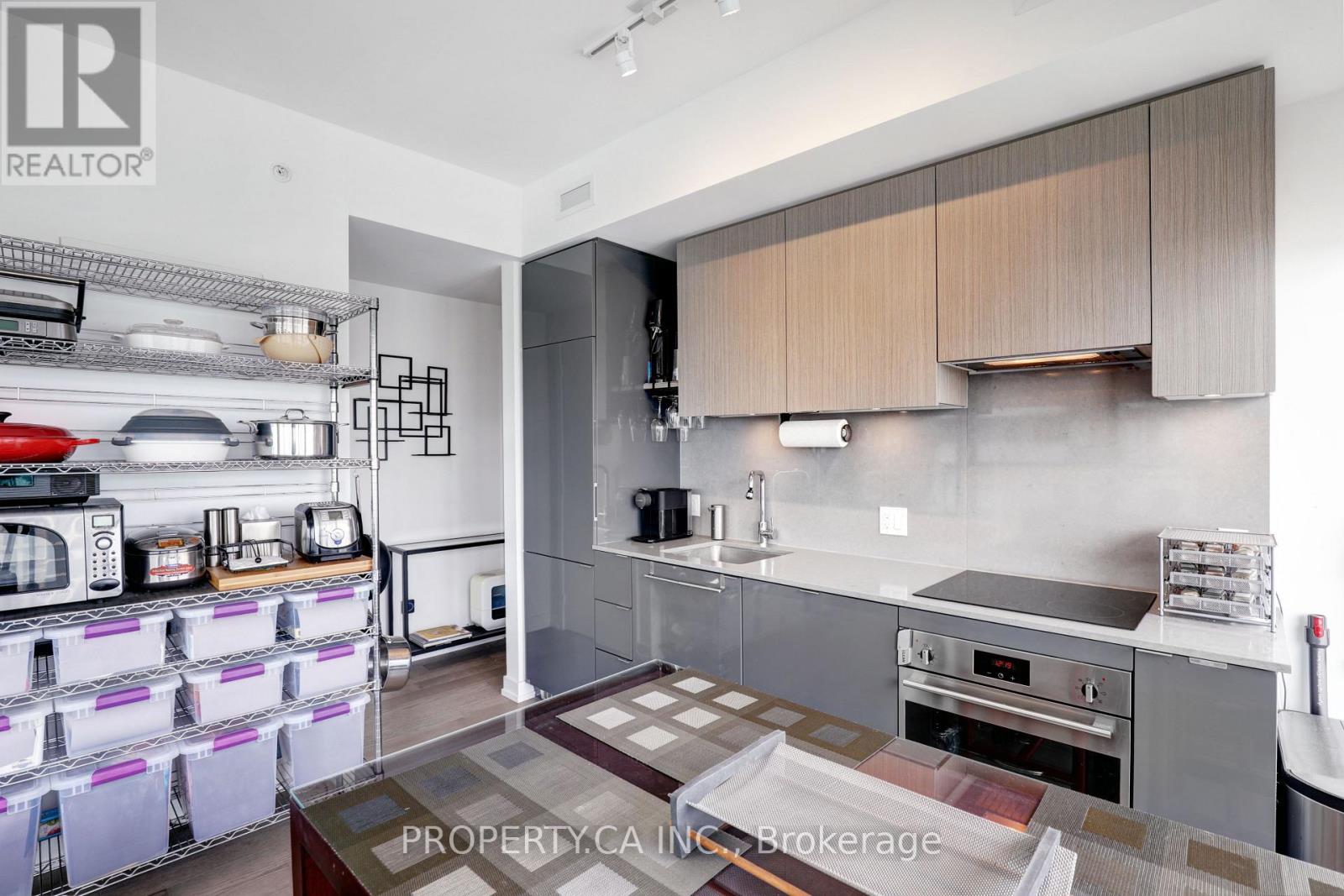 3004 - 161 Roehampton Avenue, Toronto, Ontario  M4P 0C8 - Photo 14 - C13686058
