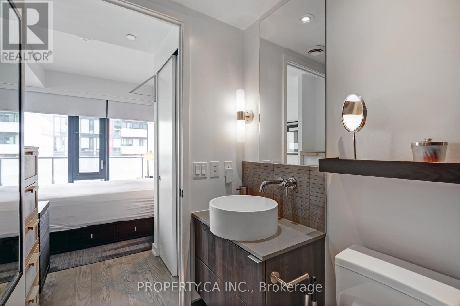 3004 - 161 Roehampton Avenue, Toronto, Ontario  M4P 0C8 - Photo 22 - C13686058