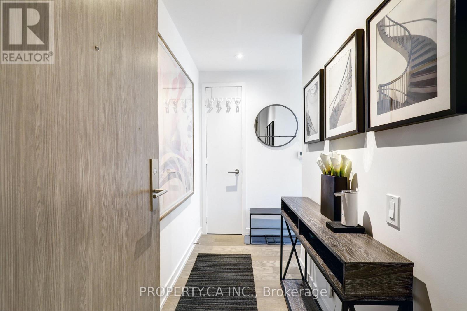 3004 - 161 Roehampton Avenue, Toronto, Ontario  M4P 0C8 - Photo 4 - C13686058