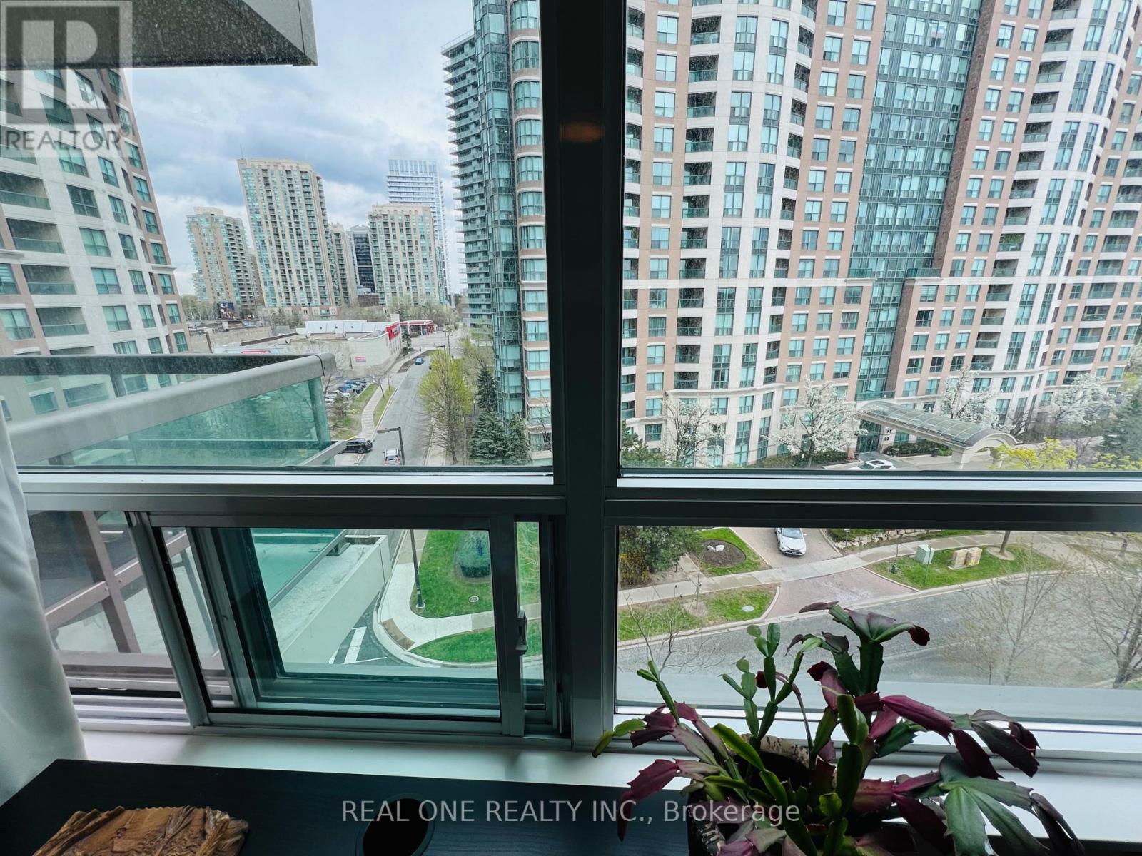 801 - 503 Beecroft Road, Toronto, Ontario  M2N 0A2 - Photo 18 - C13686060