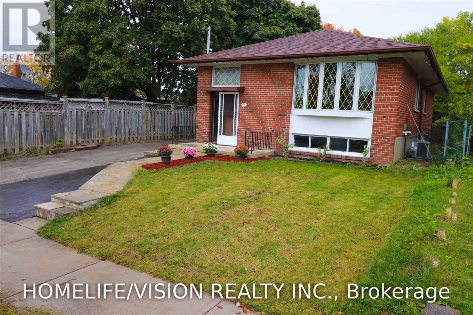 BSMT - 61 LEWISTON ROAD, Toronto, Ontario