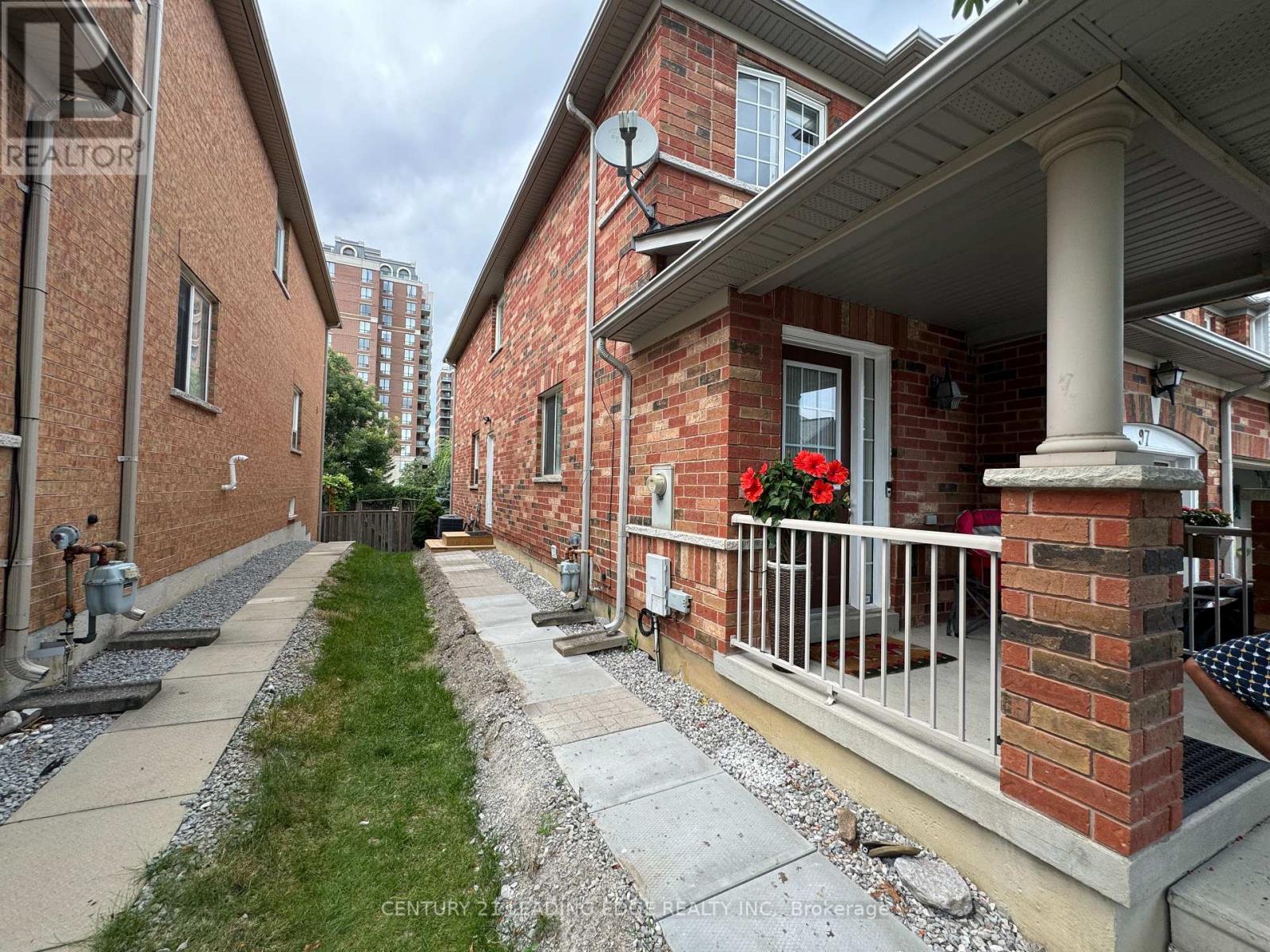 BASEMENT - 97 REVELSTOKE CRESCENT, Richmond Hill, Ontario