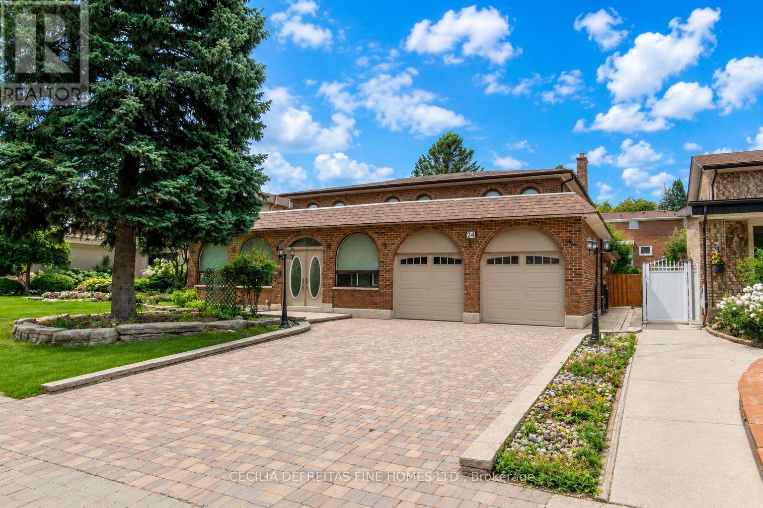 24 FRANCIS STREET, Vaughan, Ontario