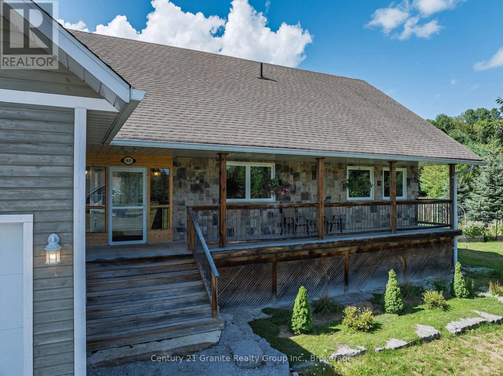 49 Sancayne Street, Dysart Et Al (Dysart), Ontario  K0M 1S0 - Photo 3 - X13686034