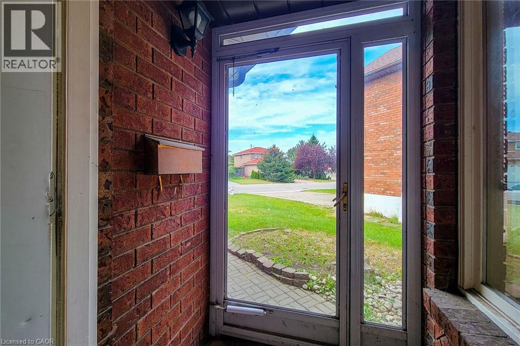 126 Fairington Crescent, Hamilton, Ontario  L8E 3N4 - Photo 36 - 40855211
