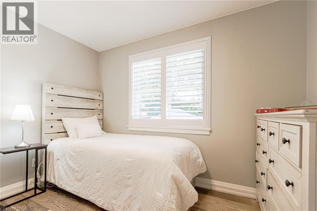 2105 Maplewood Drive, Burlington, Ontario  L7R 2C6 - Photo 16 - 40856104