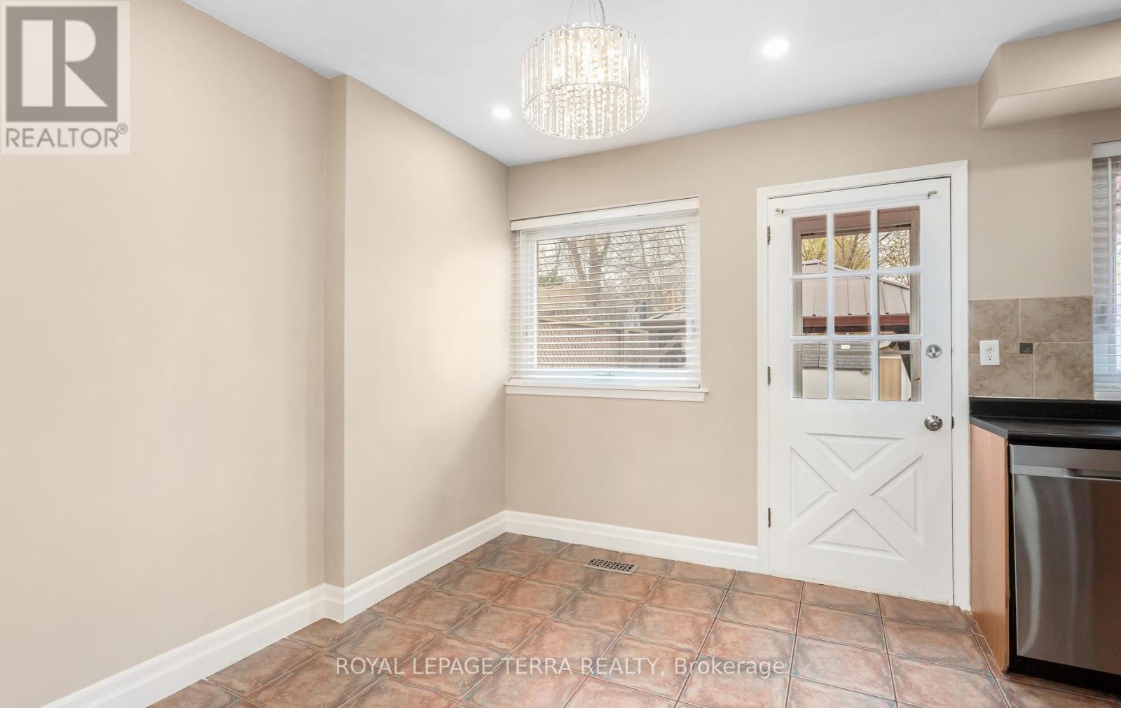 2475 Brookhurst Road, Mississauga, Ontario L5J 1R4 - Photo 11 - W13411964