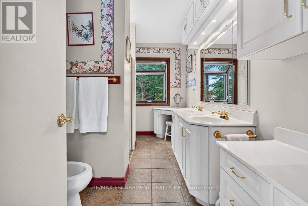230 Morrison Road, Oakville, Ontario  L6J 4J4 - Photo 16 - W13538440