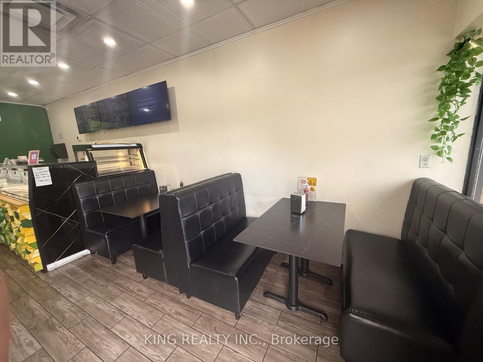 103 - 400 Dundas Street, Mississauga, Ontario  L5A 1X5 - Photo 4 - W13540694